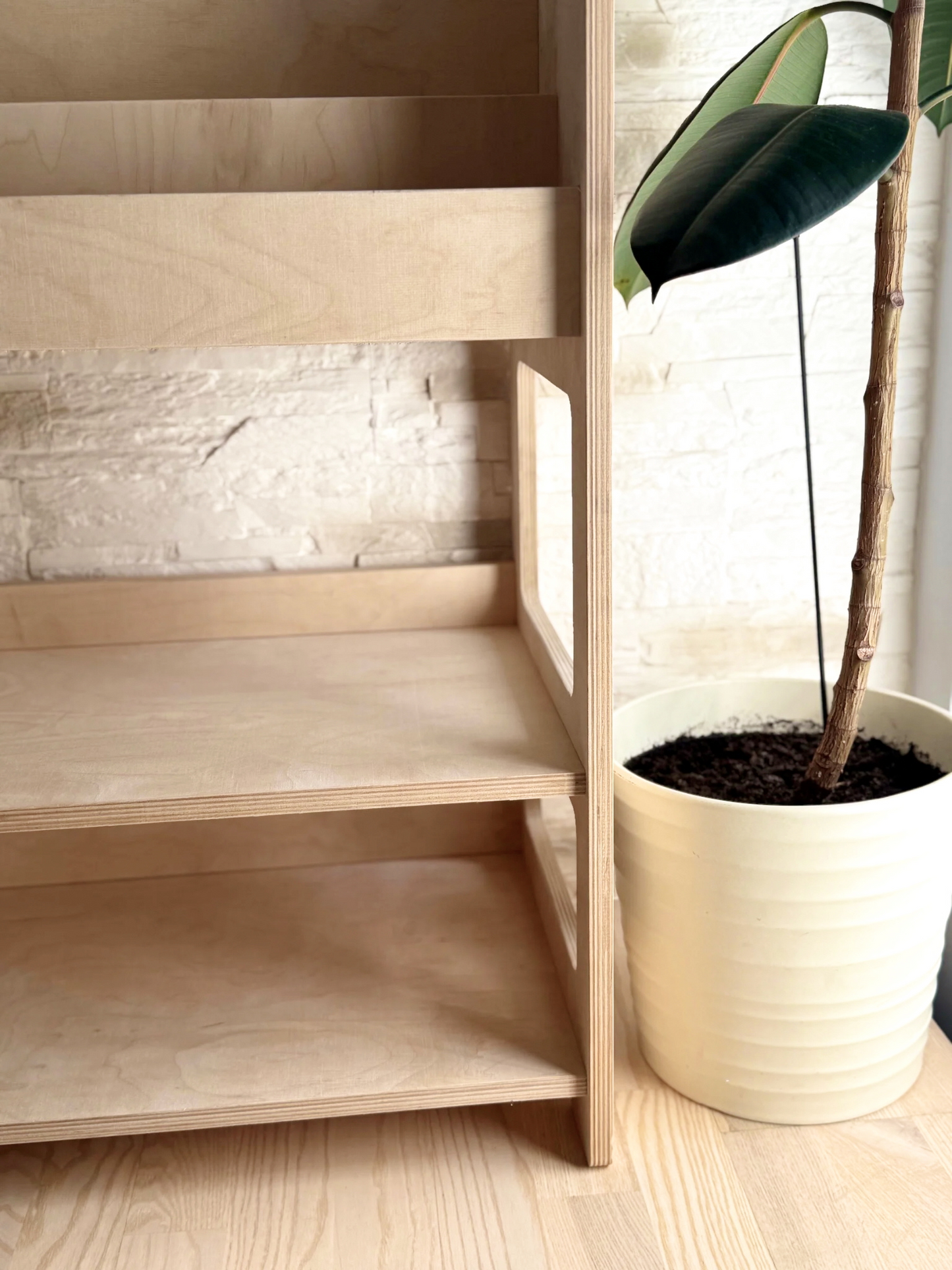 Montessori-Bücherregal aus Holz mit Ablagefläche – Kinderbuch-Ausstellungsständer