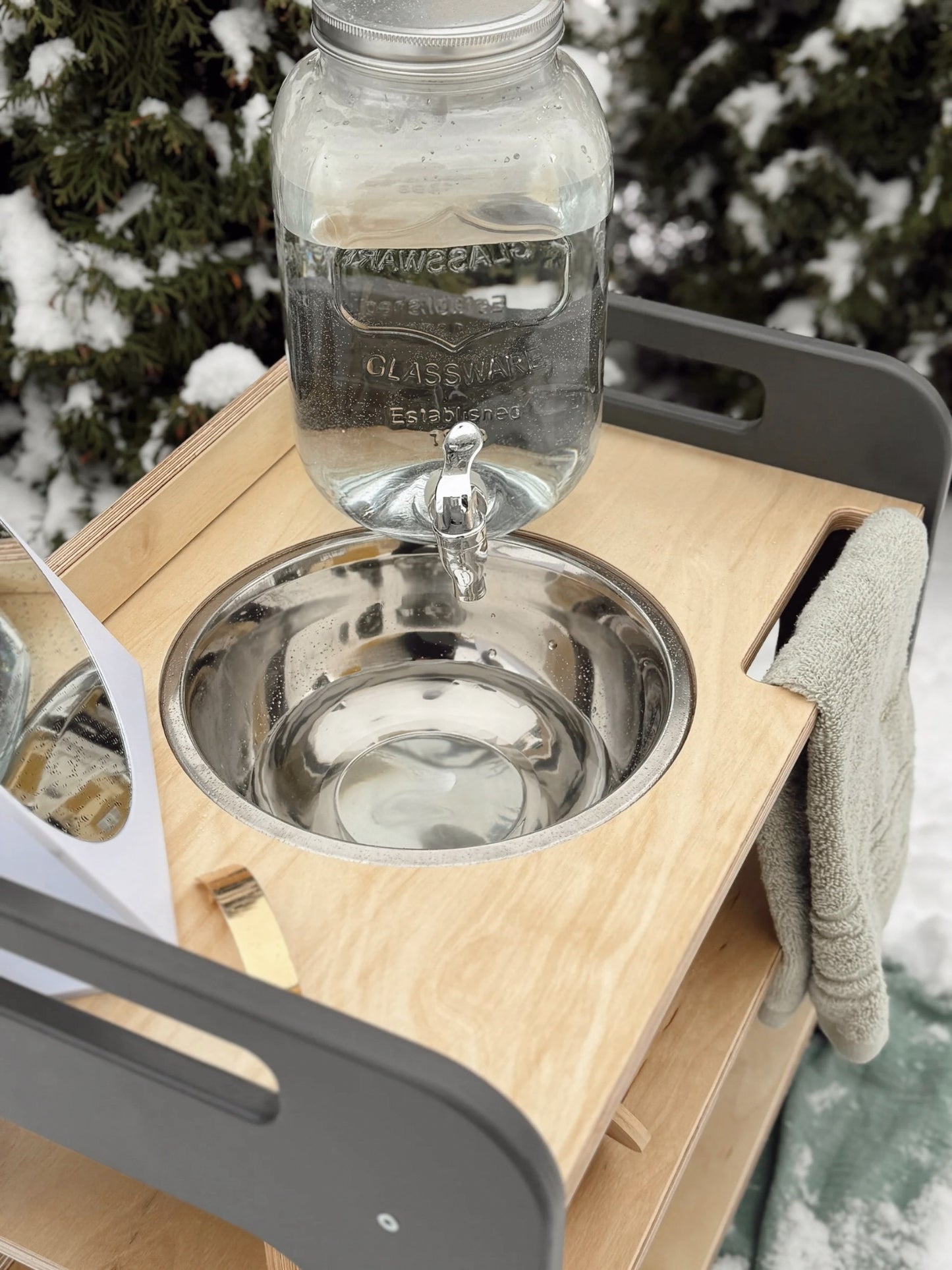 GRAY Montessori Wash Station with Lid | Small Single